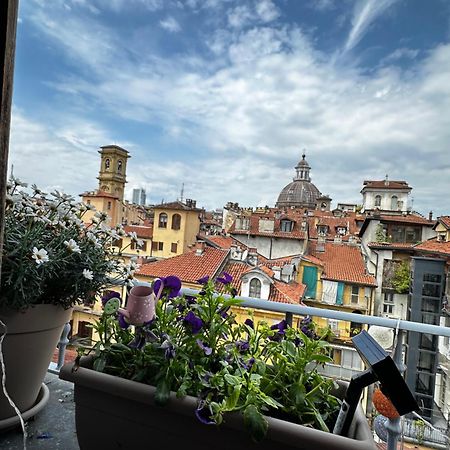 Loft Centro Storico Tommaso Apartment Turin Bagian luar foto