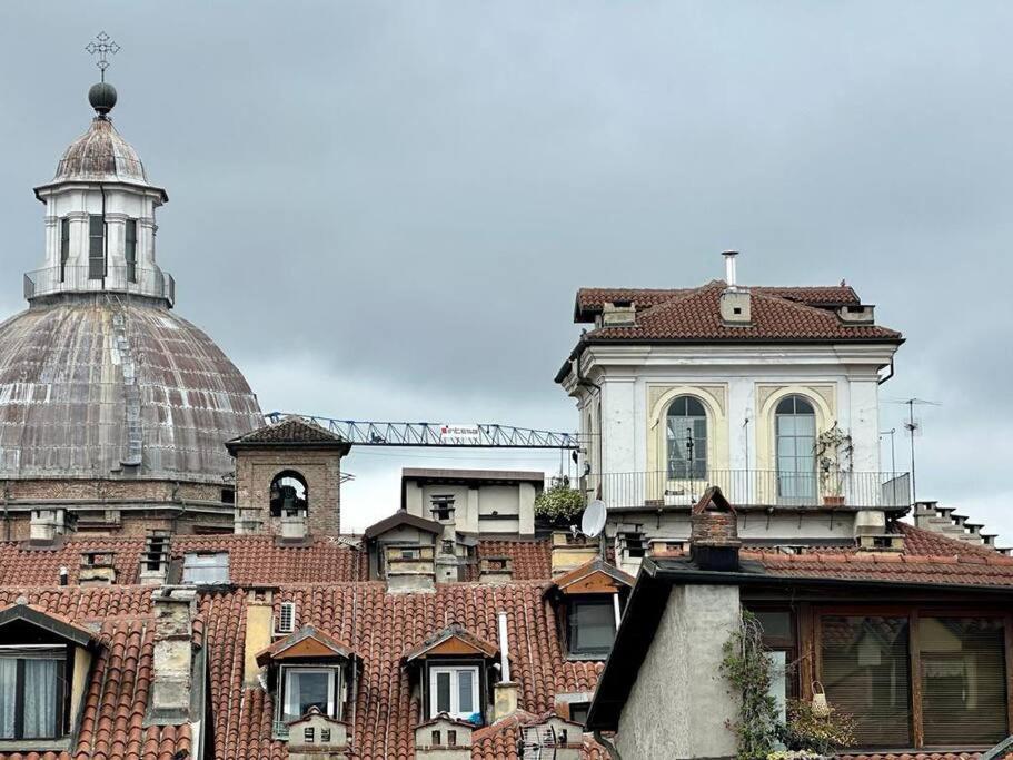 Loft Centro Storico Tommaso Apartment Turin Bagian luar foto