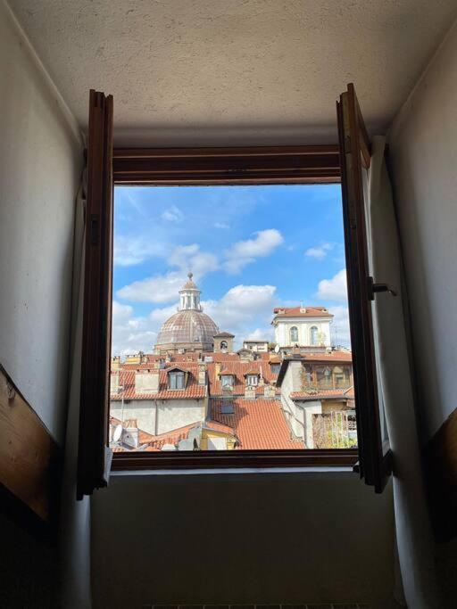 Loft Centro Storico Tommaso Apartment Turin Bagian luar foto