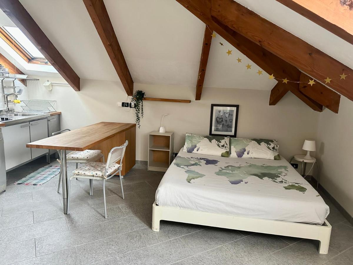 Loft Centro Storico Tommaso Apartment Turin Bagian luar foto