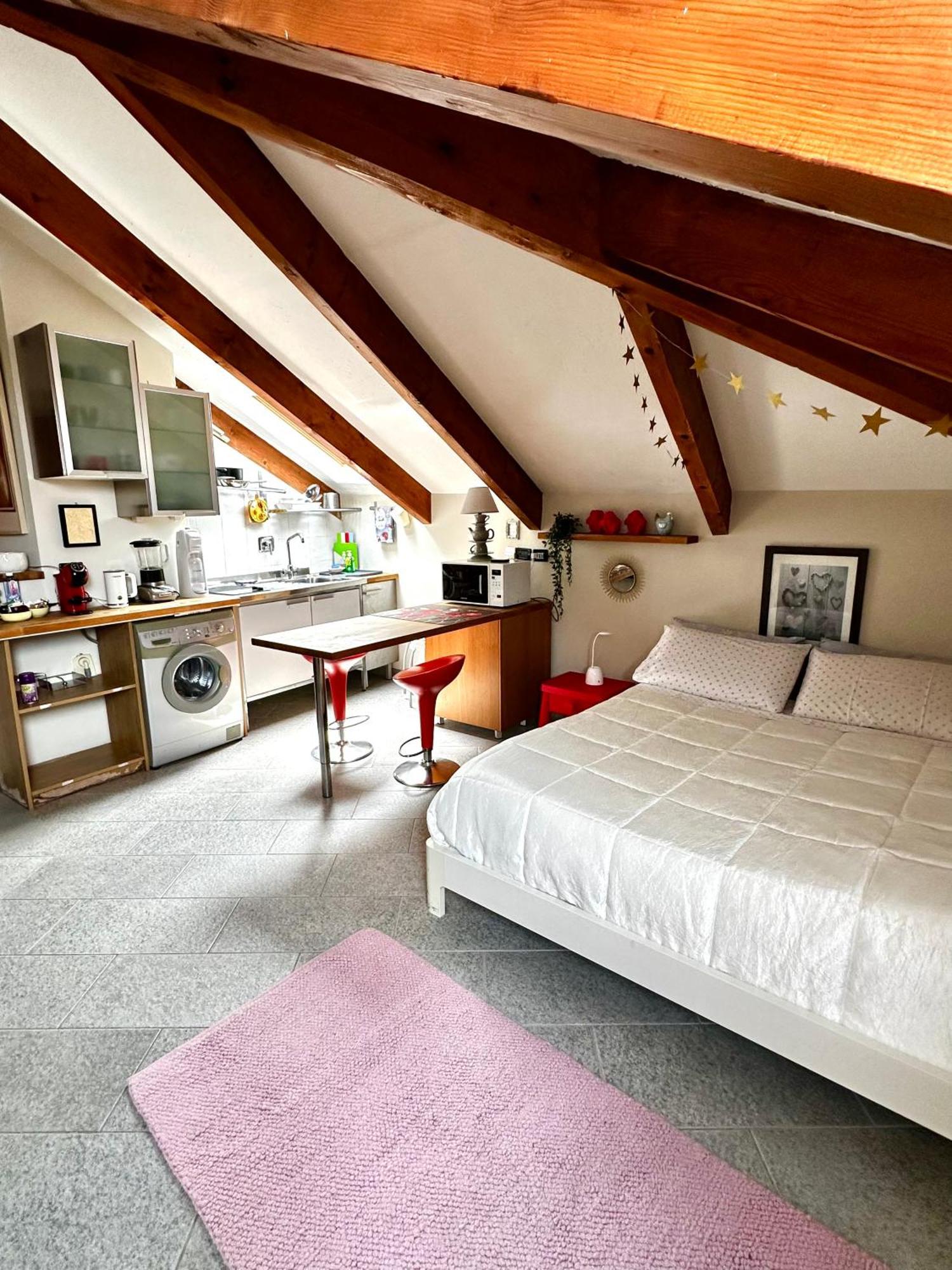 Loft Centro Storico Tommaso Apartment Turin Bagian luar foto
